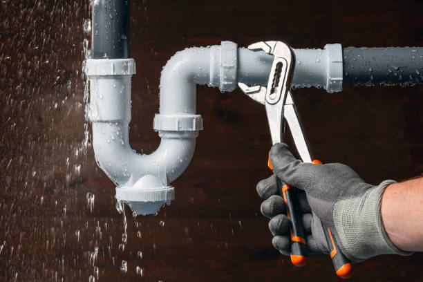 Professional Gas Line Repair technician working in Central Islip, NY